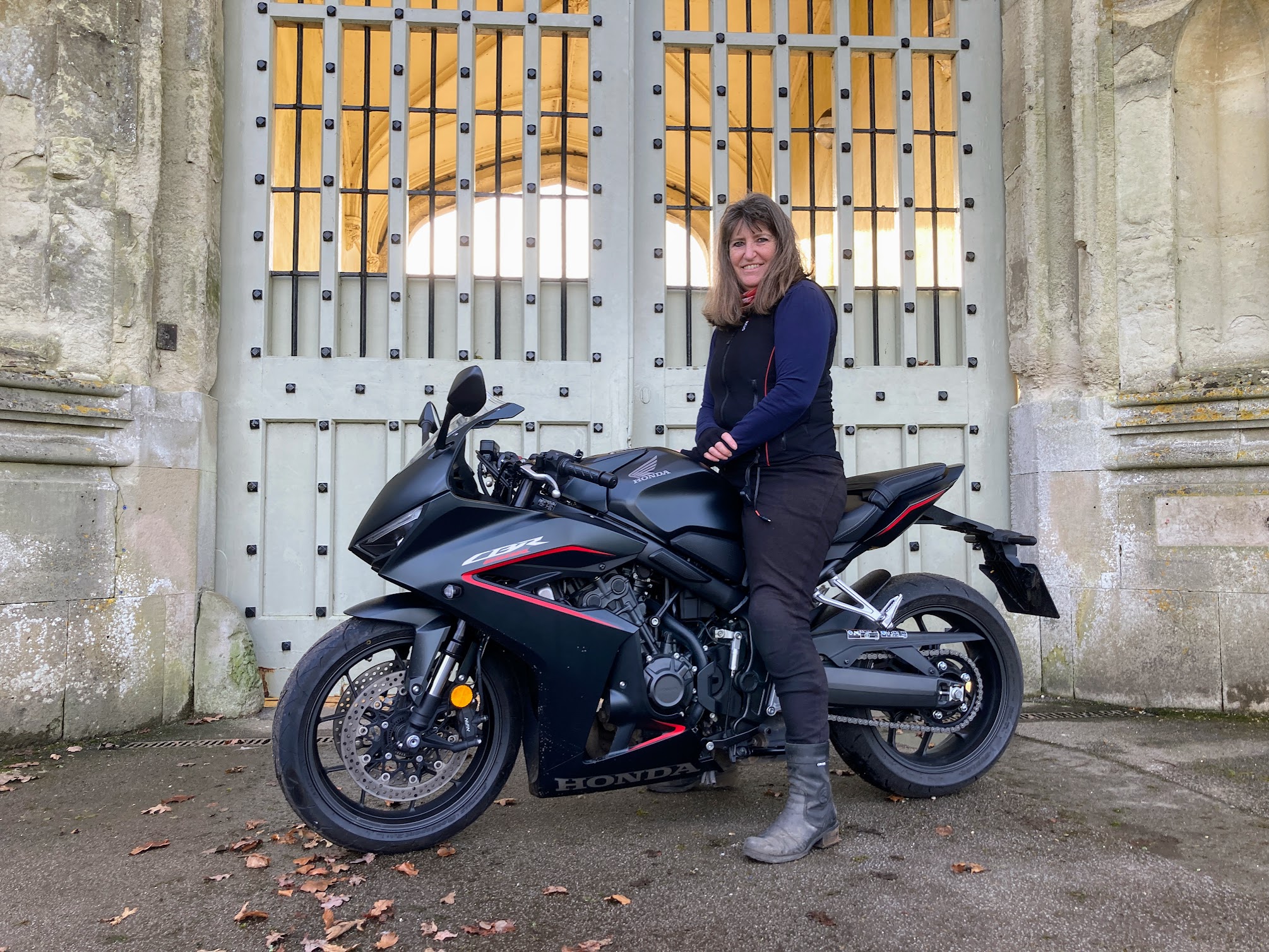 2024 Honda CBR650R E-Clutch Review - BikerKaz